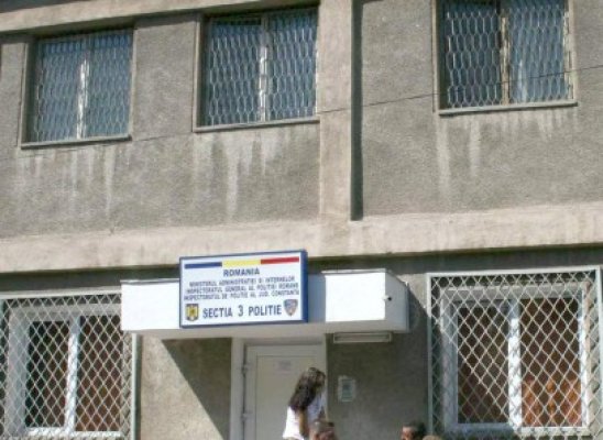 Individul care a agresat poliţiştii Secţiei III se întoarce după gratii
